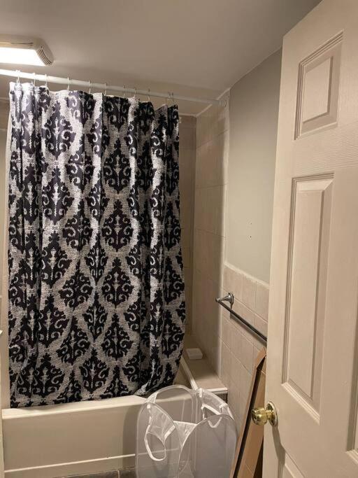 Comfortable Home Away From Home East Hartford Bagian luar foto