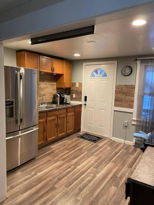 Comfortable Home Away From Home East Hartford Bagian luar foto