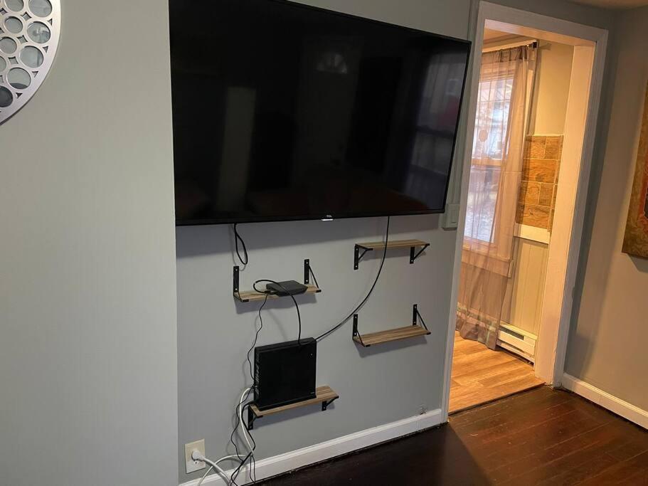 Comfortable Home Away From Home East Hartford Bagian luar foto