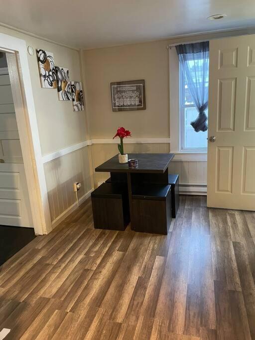 Comfortable Home Away From Home East Hartford Bagian luar foto