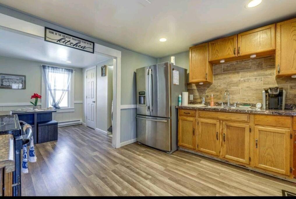 Comfortable Home Away From Home East Hartford Bagian luar foto