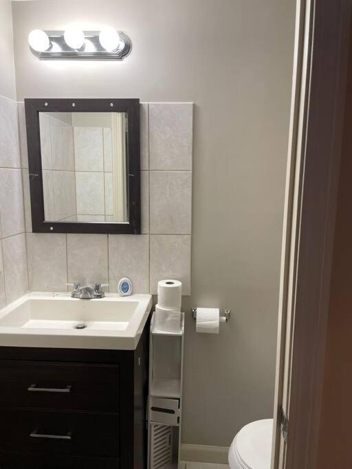 Comfortable Home Away From Home East Hartford Bagian luar foto